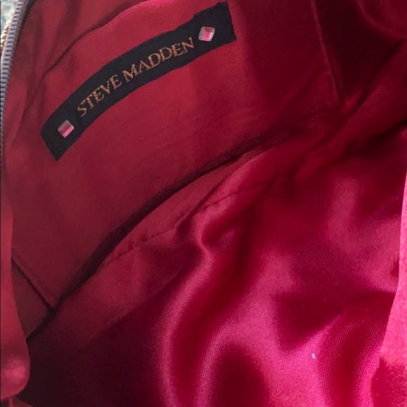 RARE Gently Used Steve Madden Jody Beaded Wristlet - Picture 3 of 7